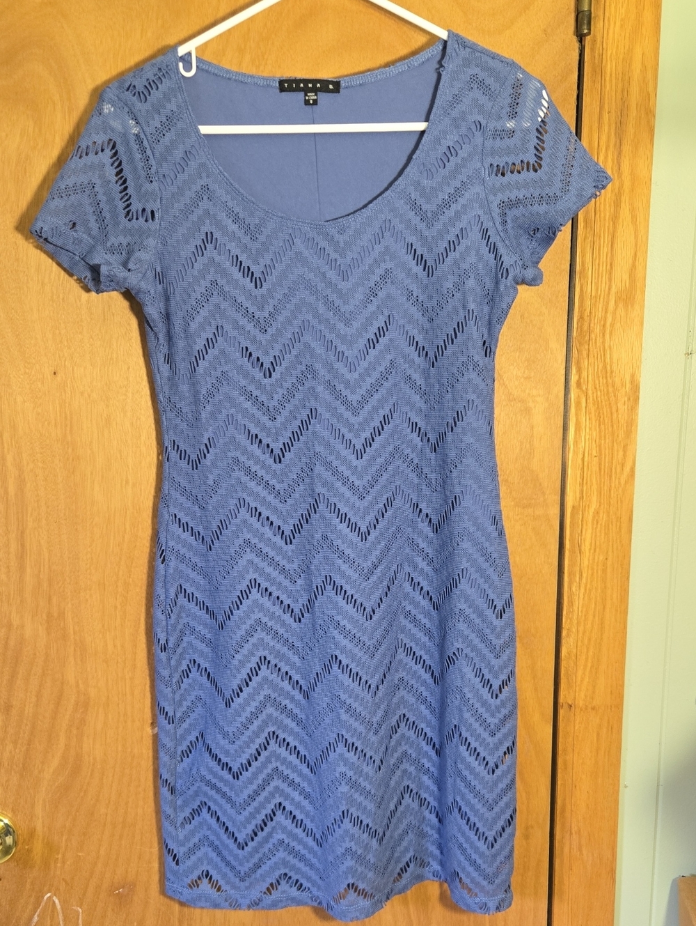 Tahari Periwinkle Chevron Lace Scoop-Neck Mini Dress